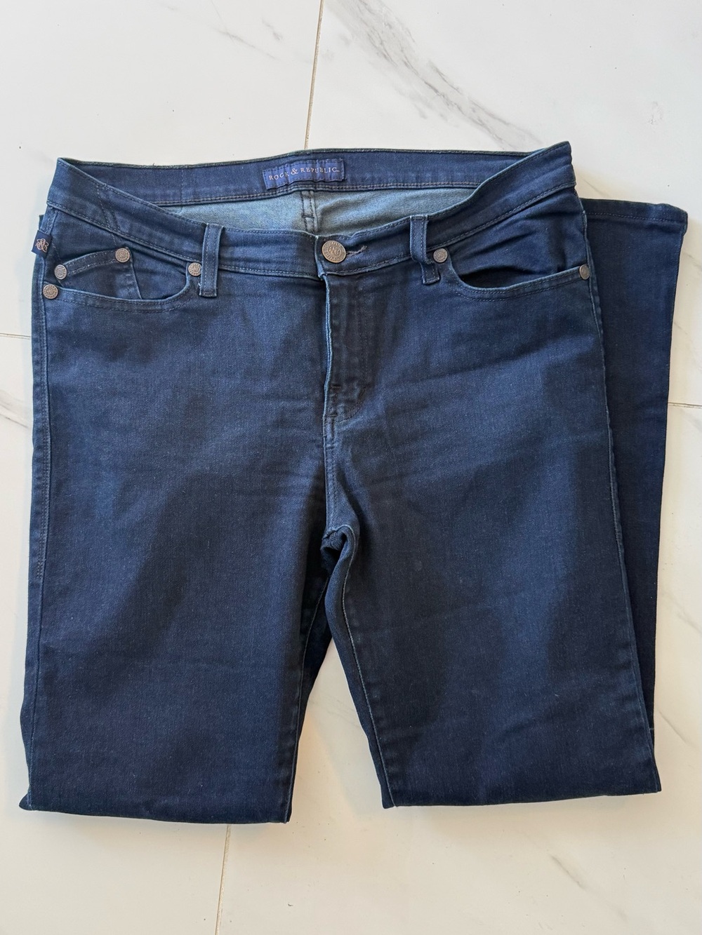 Rock & Republic Straight Jeans in Dark Blue